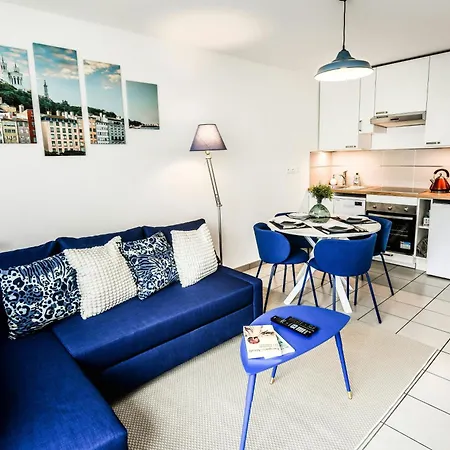 T2 Cocon Prestige Lyonnais : Securite Commodites * Vénissieux